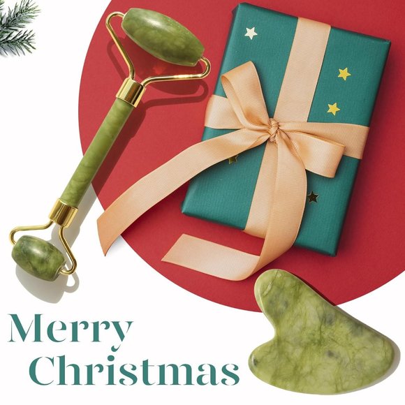 Women Green Face Roller and Gua Sha Set for Skin Care Routine Self Care - Picture 3 of 13